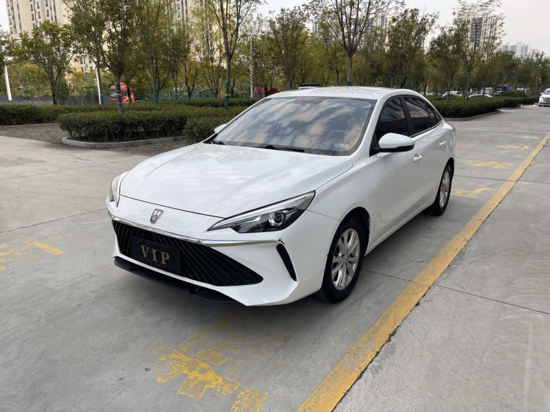 济宁24年荣威i52