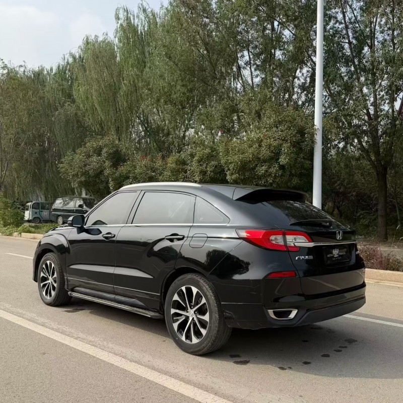 济宁18年本田冠道8