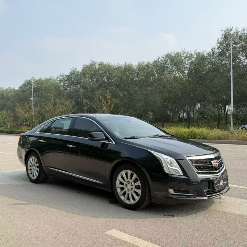 枣庄17年凯迪拉克XTS3