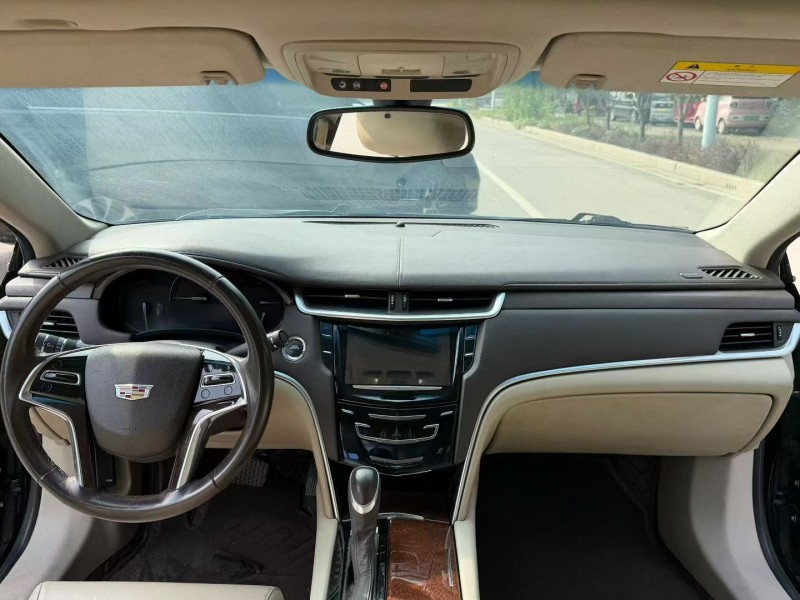 枣庄17年凯迪拉克XTS5