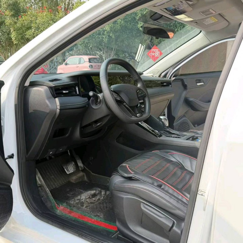 济宁24年荣威i55