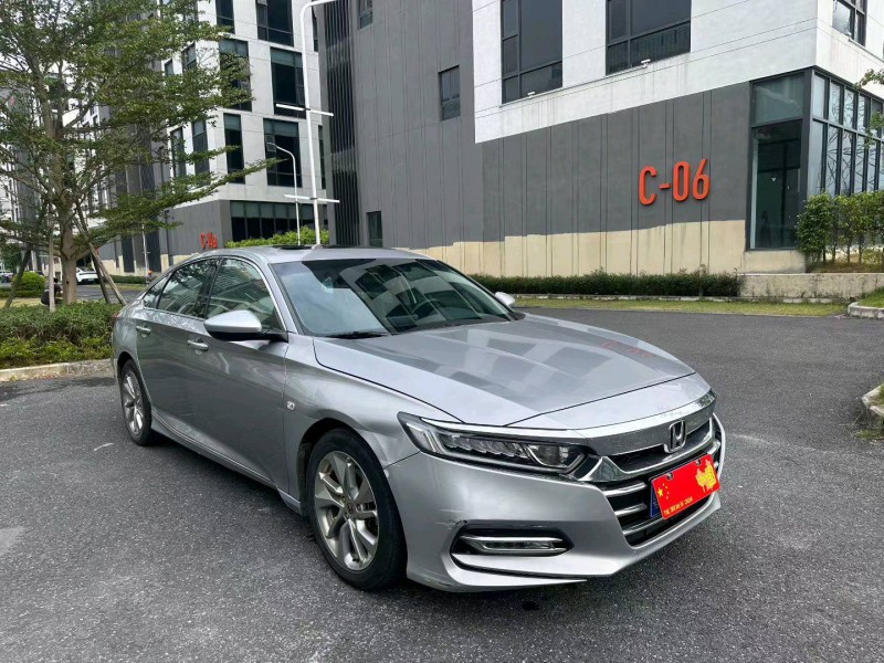 广州18年本田雅阁2