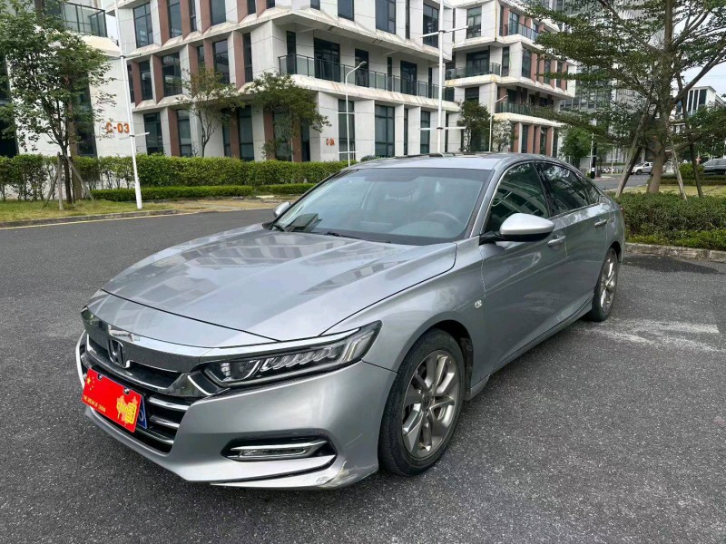 广州18年本田雅阁3