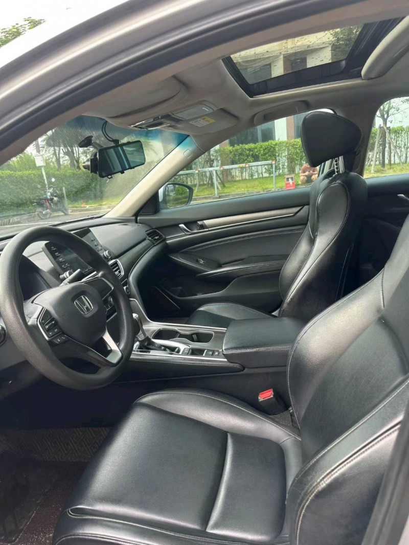 广州18年本田雅阁5
