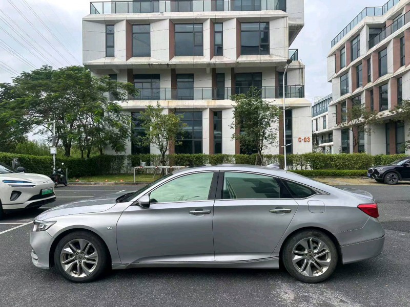 广州18年本田雅阁6