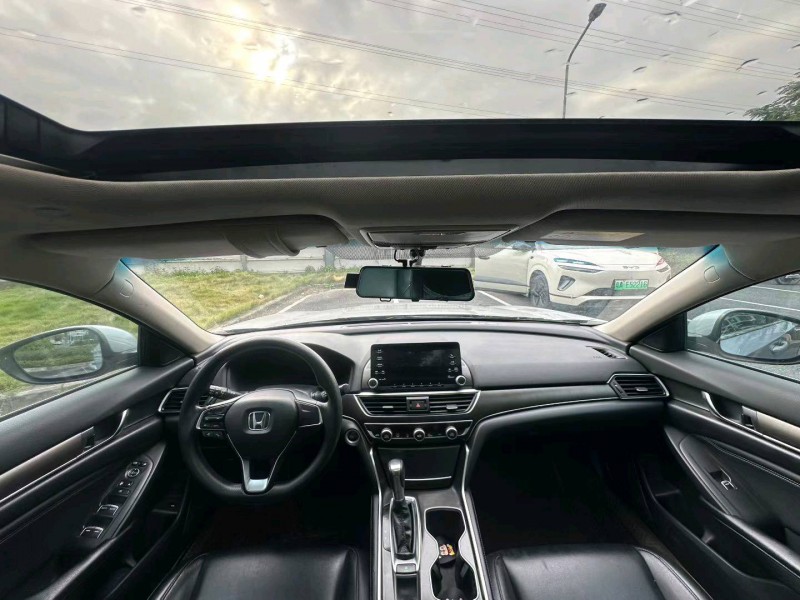 广州18年本田雅阁8