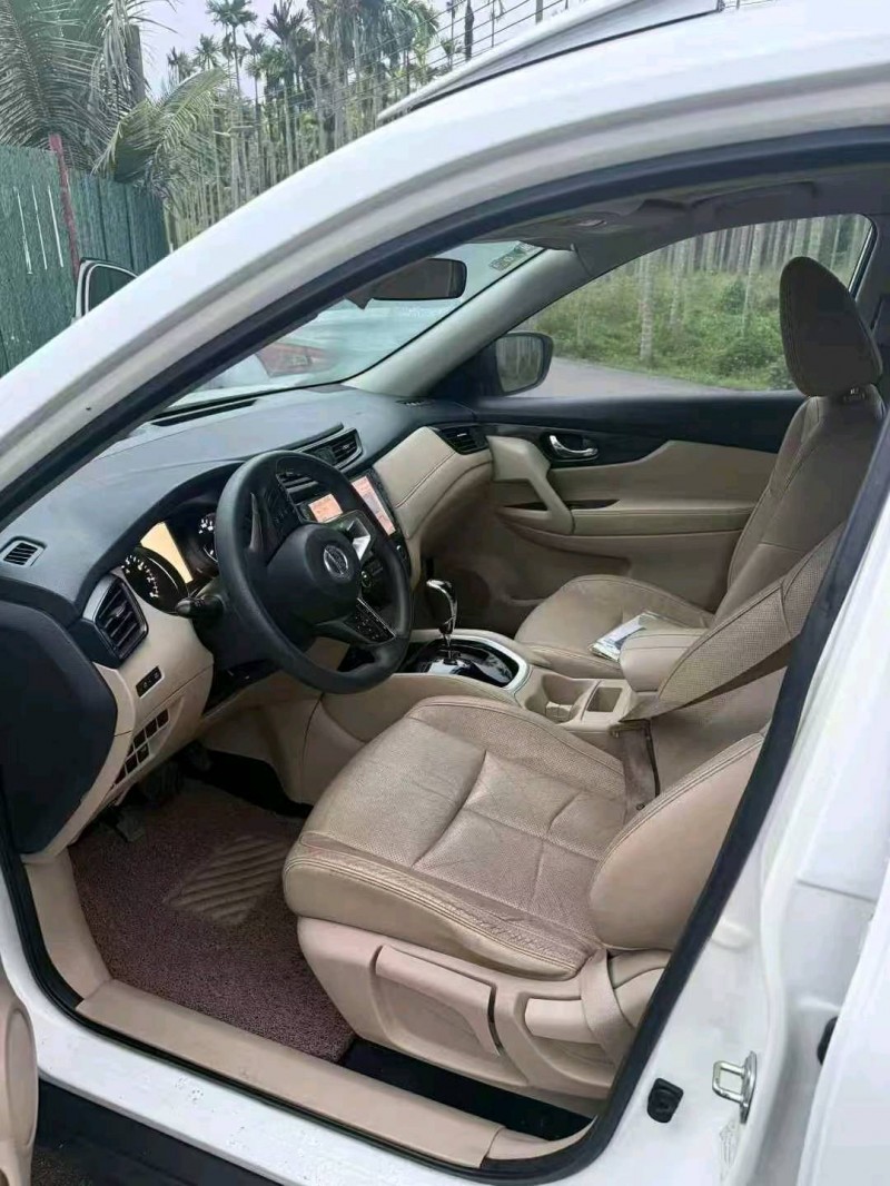 广州18年日产奇骏3