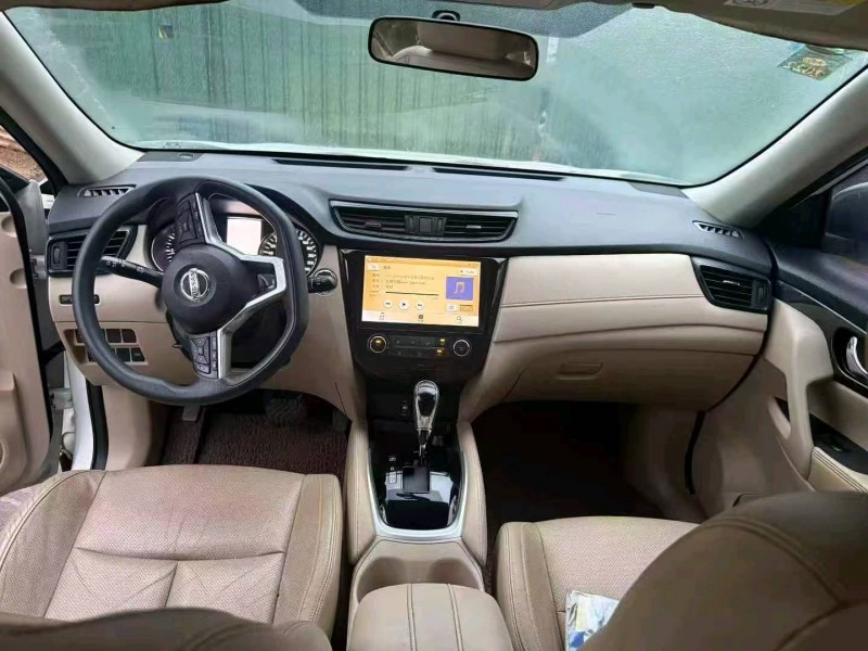 广州18年日产奇骏5