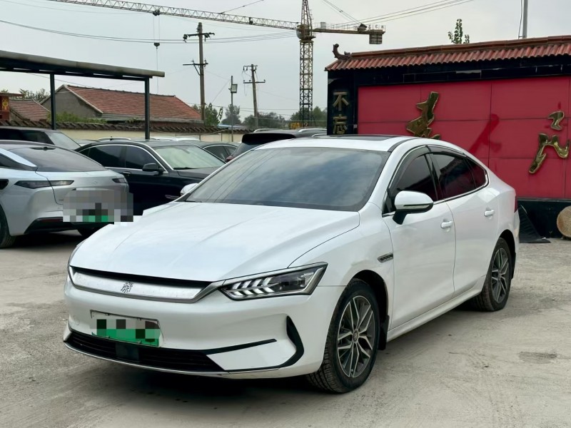 青岛23年比亚迪秦2