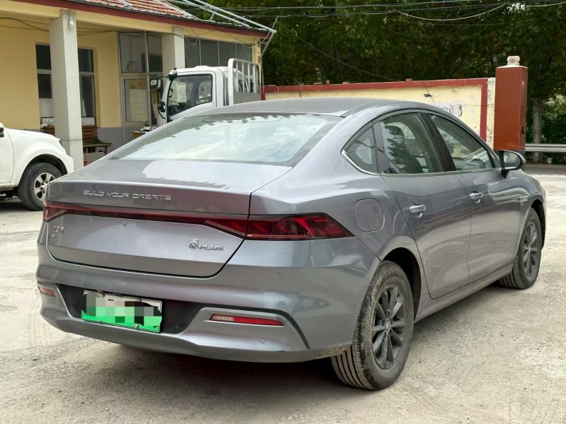 淄博22年比亚迪秦8