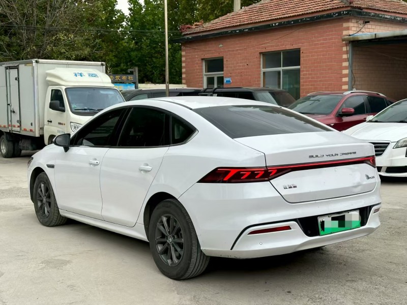 淄博22年比亚迪秦8