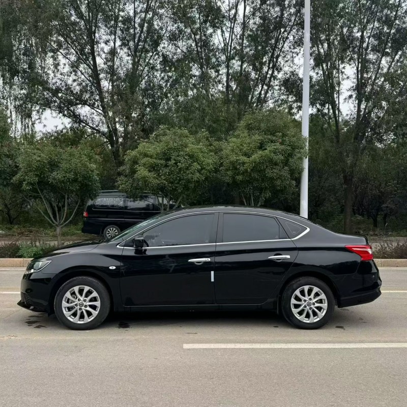 枣庄23年日产轩逸7