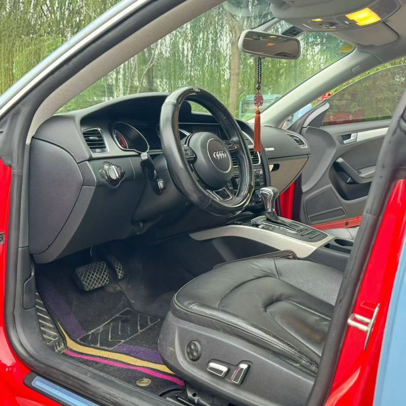 青岛15年奥迪A55