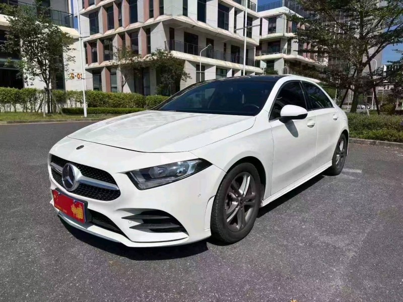 广州21年奔驰A3