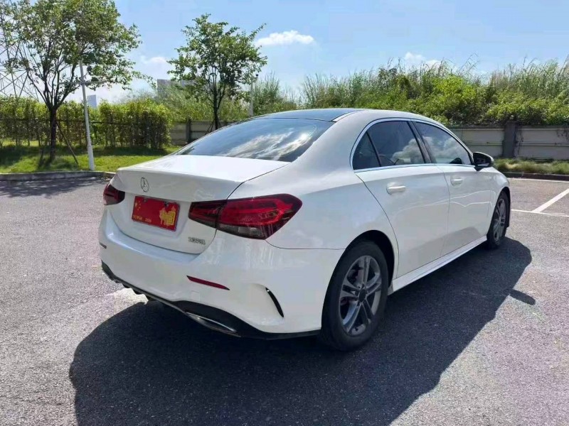 广州21年奔驰A8