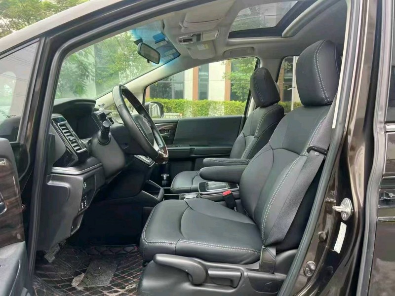 广州18年本田艾力绅8