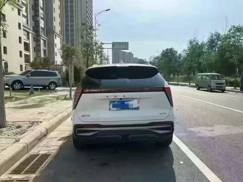 郑州23年吉利博越8