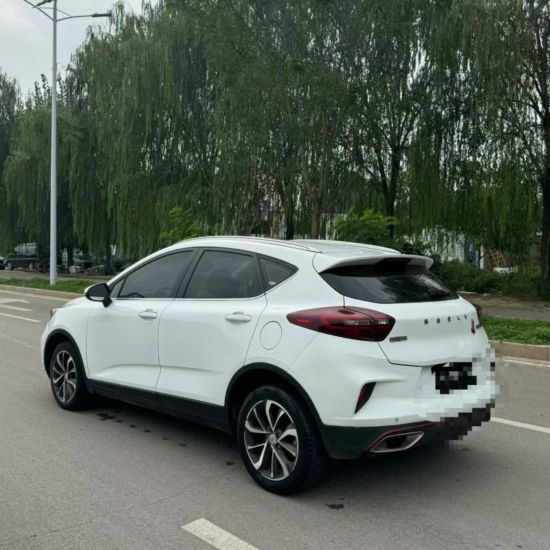 东营21年吉利帝豪8