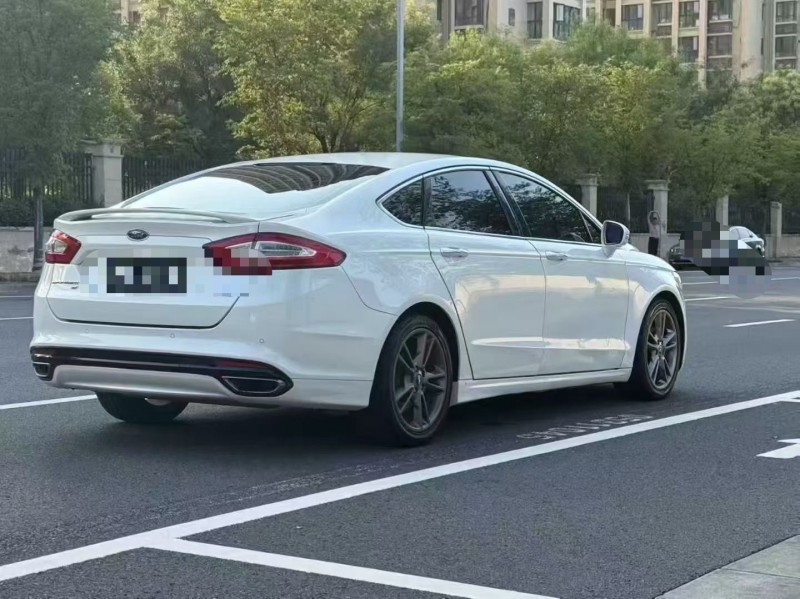 郑州15年福特蒙迪欧8