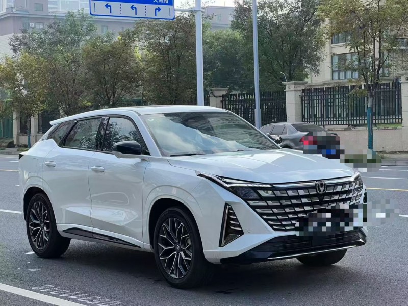 郑州25年长安汽车UNI2