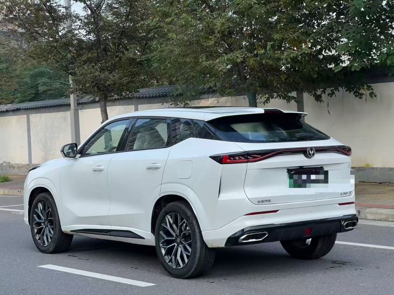 郑州25年长安汽车UNI7