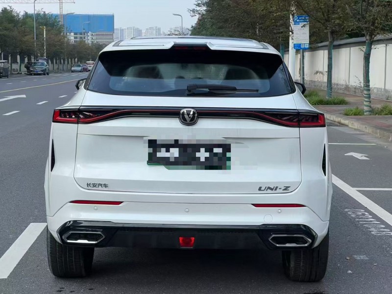郑州25年长安汽车UNI9
