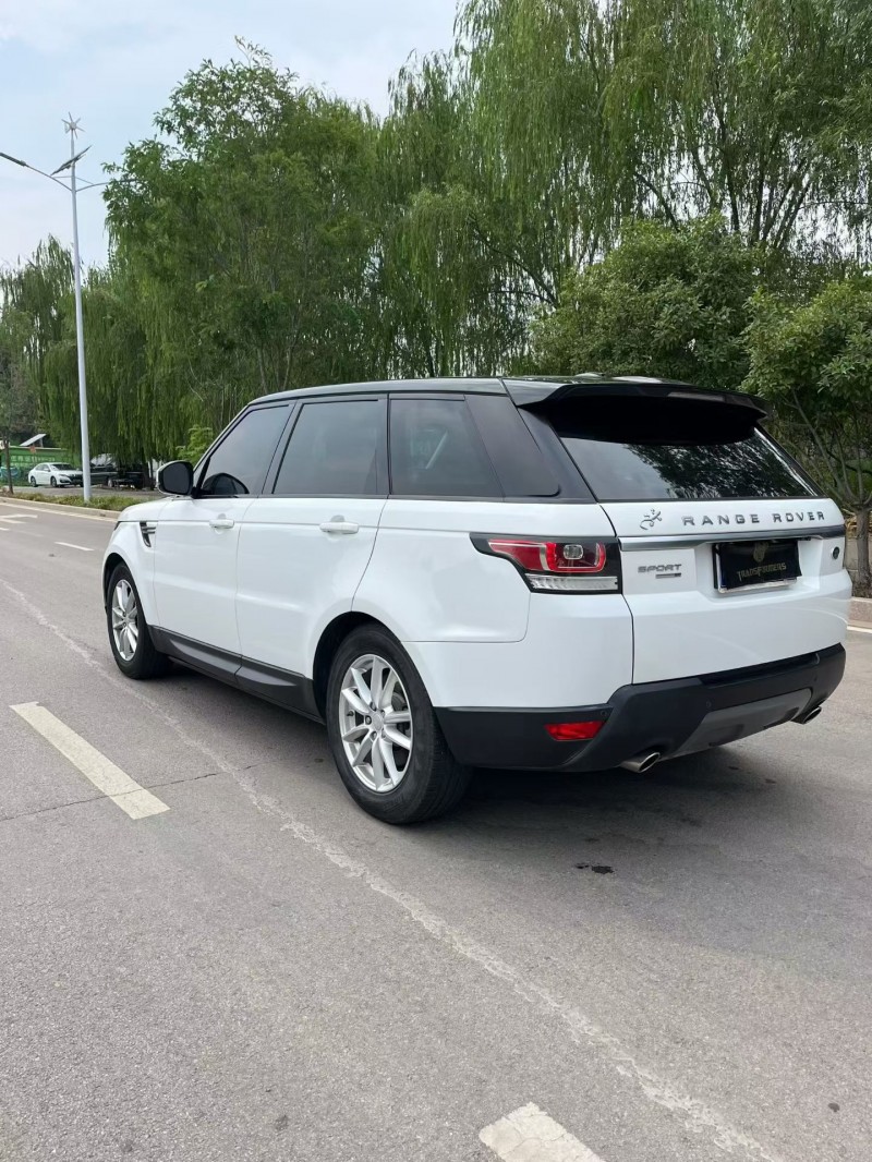 潍坊17年路虎揽胜运动8