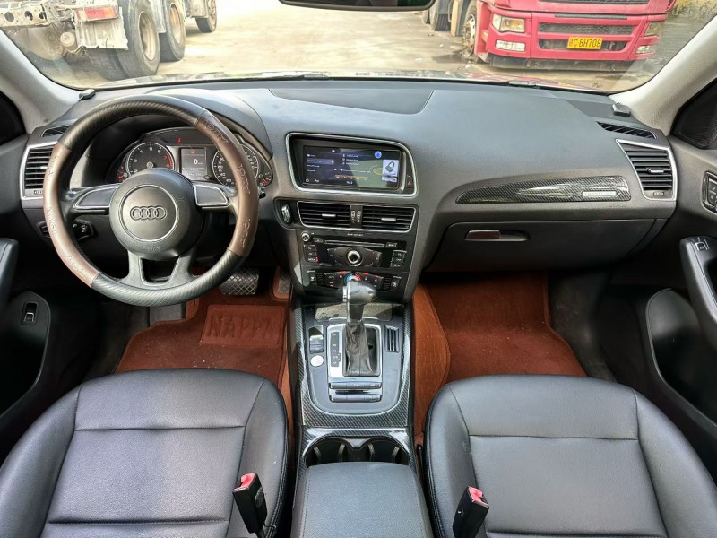 中山14年奥迪Q56