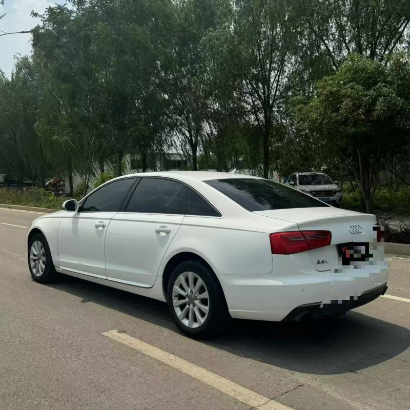 济宁16年奥迪A6L7