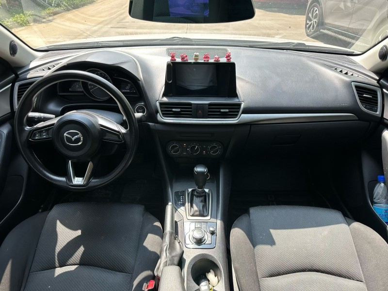 中山19年马自达昂克赛拉2