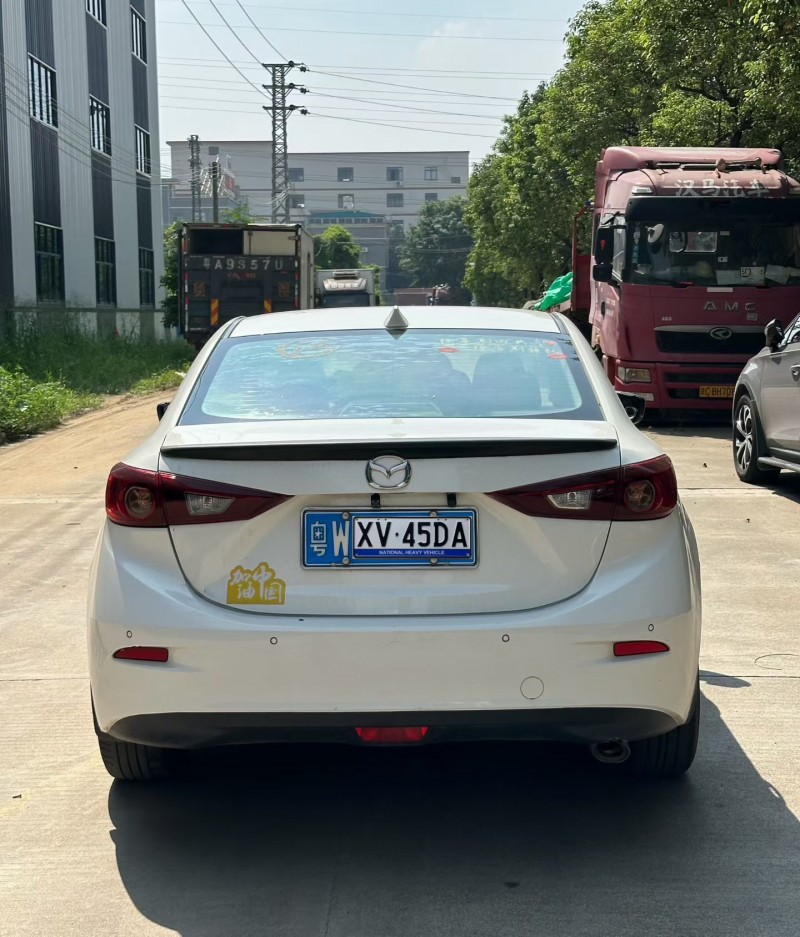 中山19年马自达昂克赛拉3