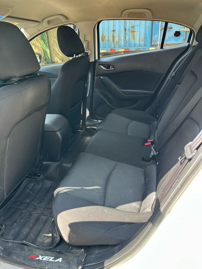 中山19年马自达昂克赛拉4