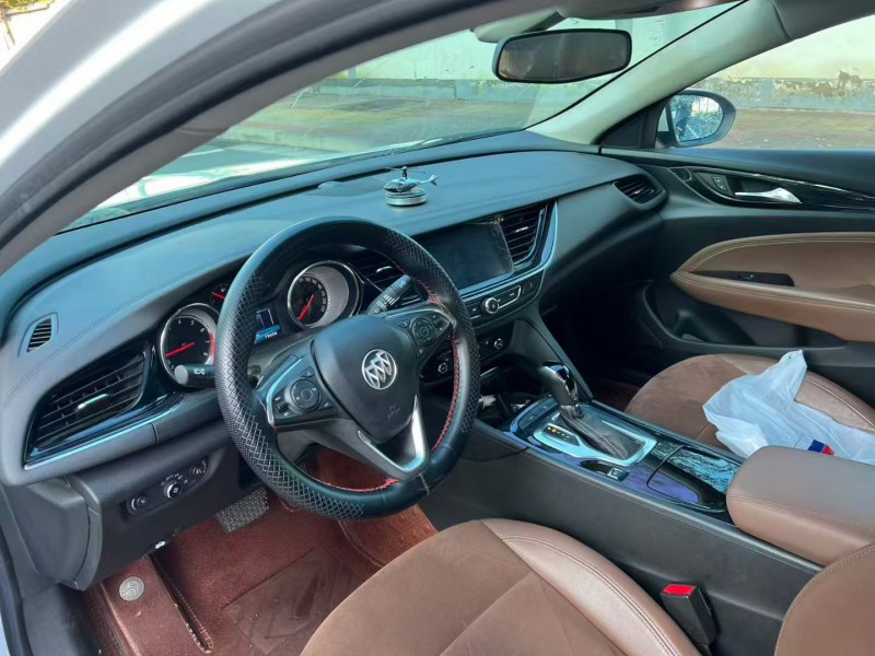 郑州20年别克君威5