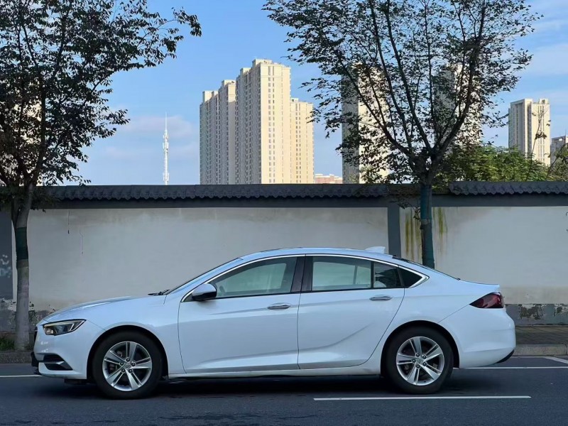 郑州20年别克君威6