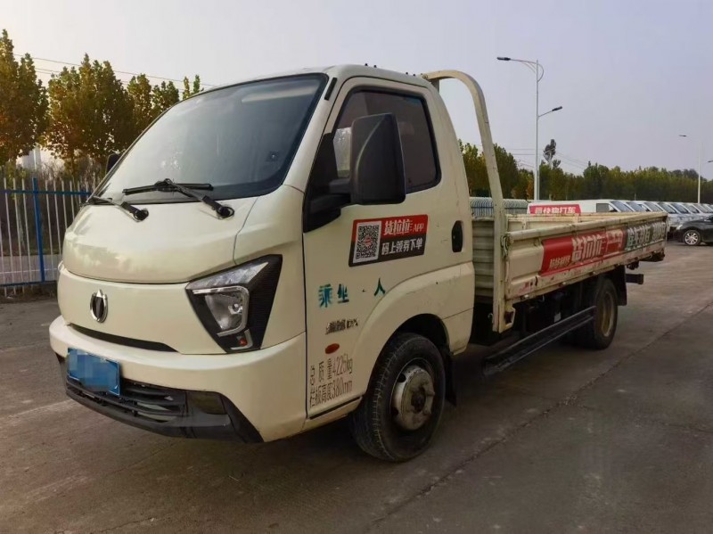 菏泽22年飞碟箱货货车2