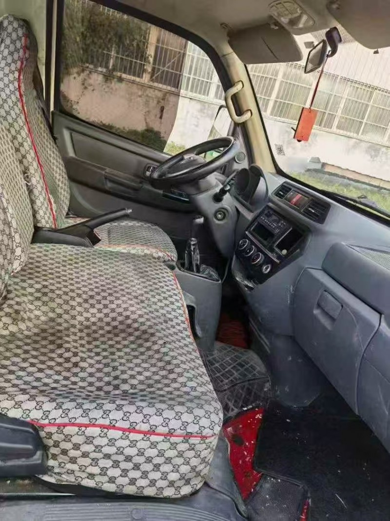 菏泽22年飞碟箱货货车4