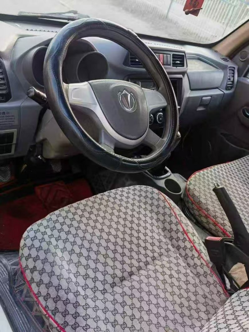 菏泽22年飞碟箱货货车5