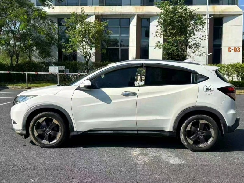 广州15年本田缤智3