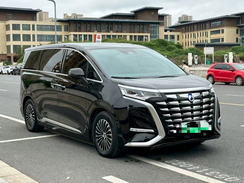 郑州23年腾势D92