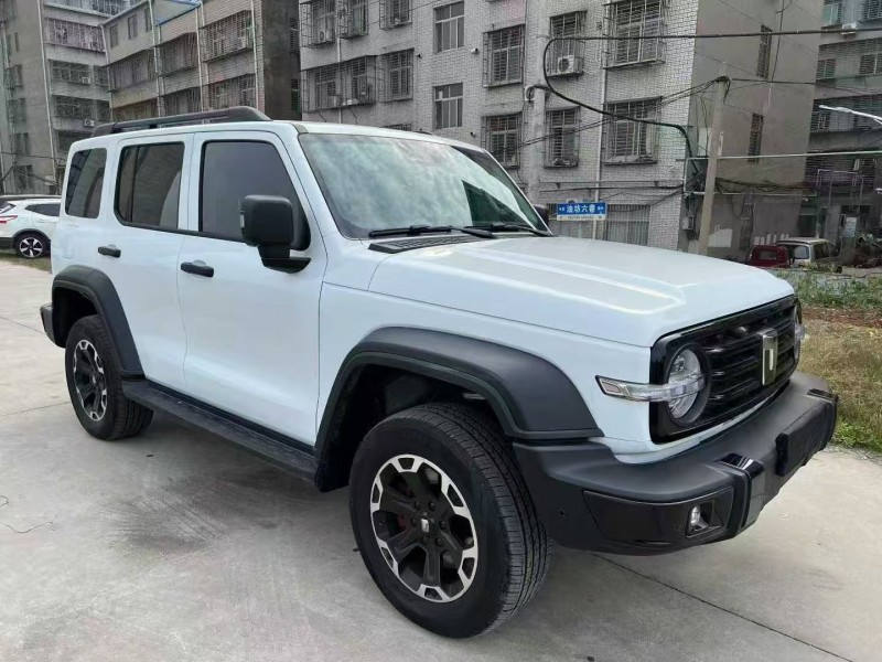 武汉25年长城汽车坦克3