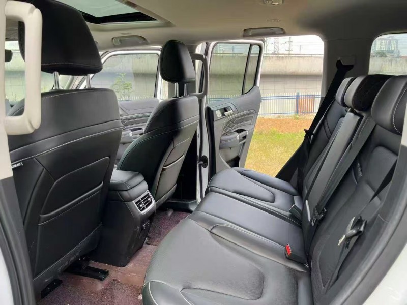 武汉25年长城汽车坦克5