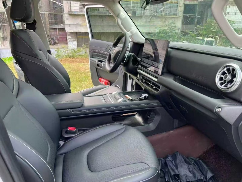 武汉25年长城汽车坦克8