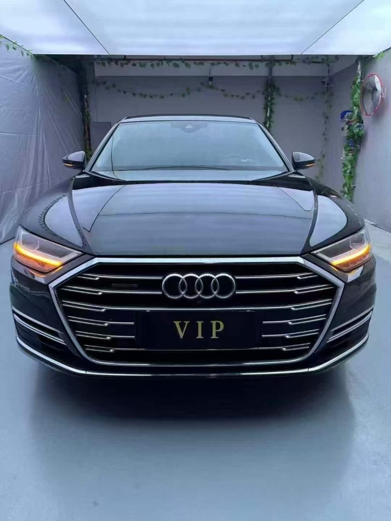 广州18年奥迪A8L1