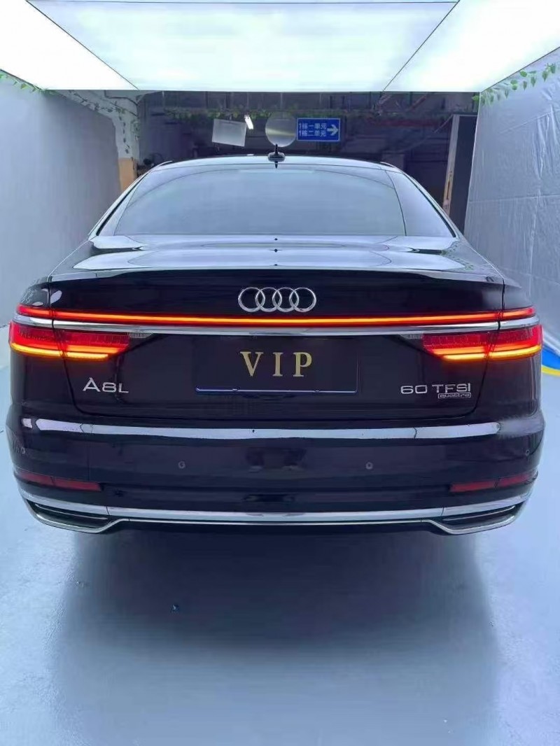 广州18年奥迪A8L9