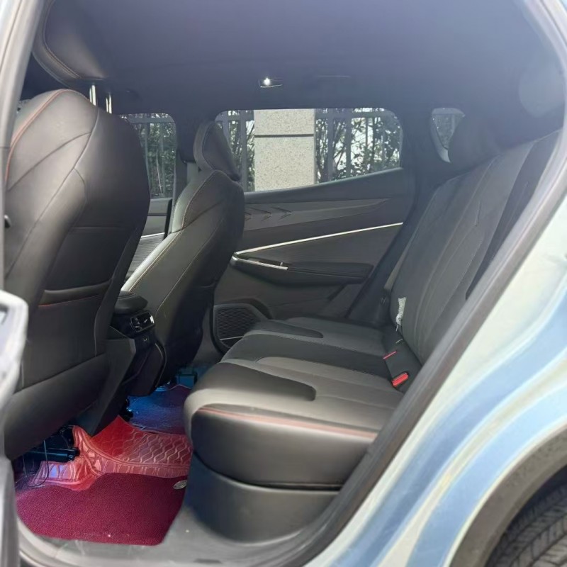 广州24年吉利博越8