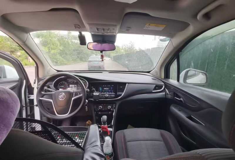 成都18年别克昂科拉2