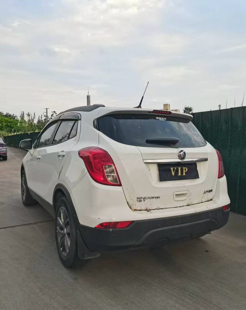 成都18年别克昂科拉4