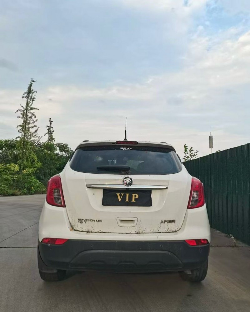 成都18年别克昂科拉9