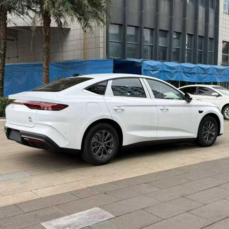 广州25年比亚迪秦7