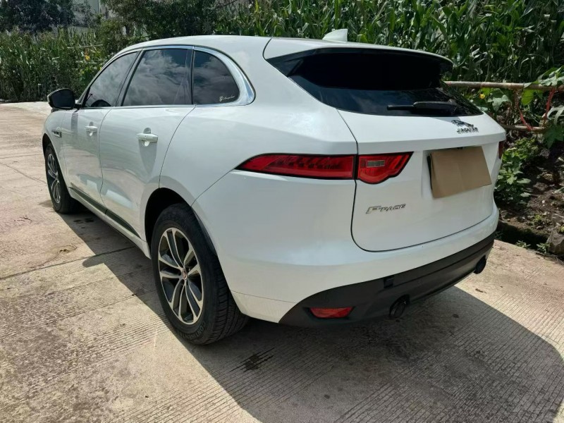 成都17年捷豹锋湃4